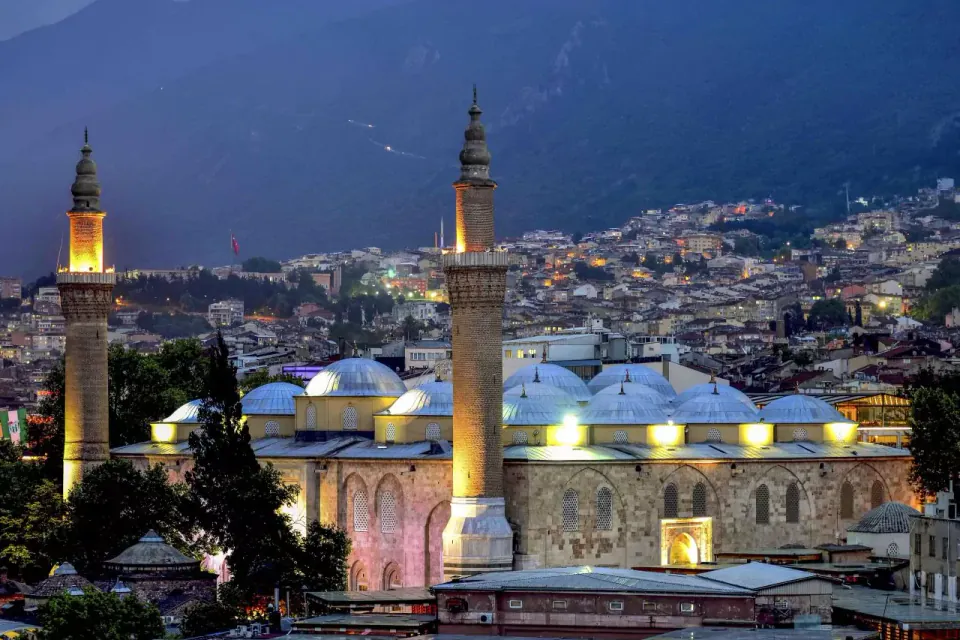 Bursa Namaz Vakitleri: 20 Ekim 2026 Salı İmsak, Öğle, Akşam ve Yatsı Saatleri görseli