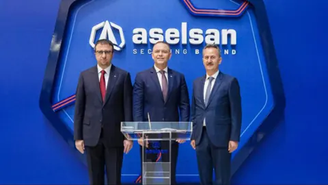 Polonya'nın Tarih Savaşlarında Yeni Dönem: Cumhurbaşkanı Karol Nawrocki