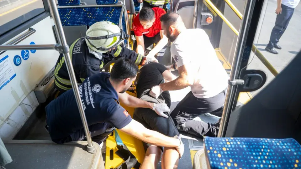 Mersin Yenişehir'de Nefes Kesen Yol Güvenliği Tatbikatı görseli