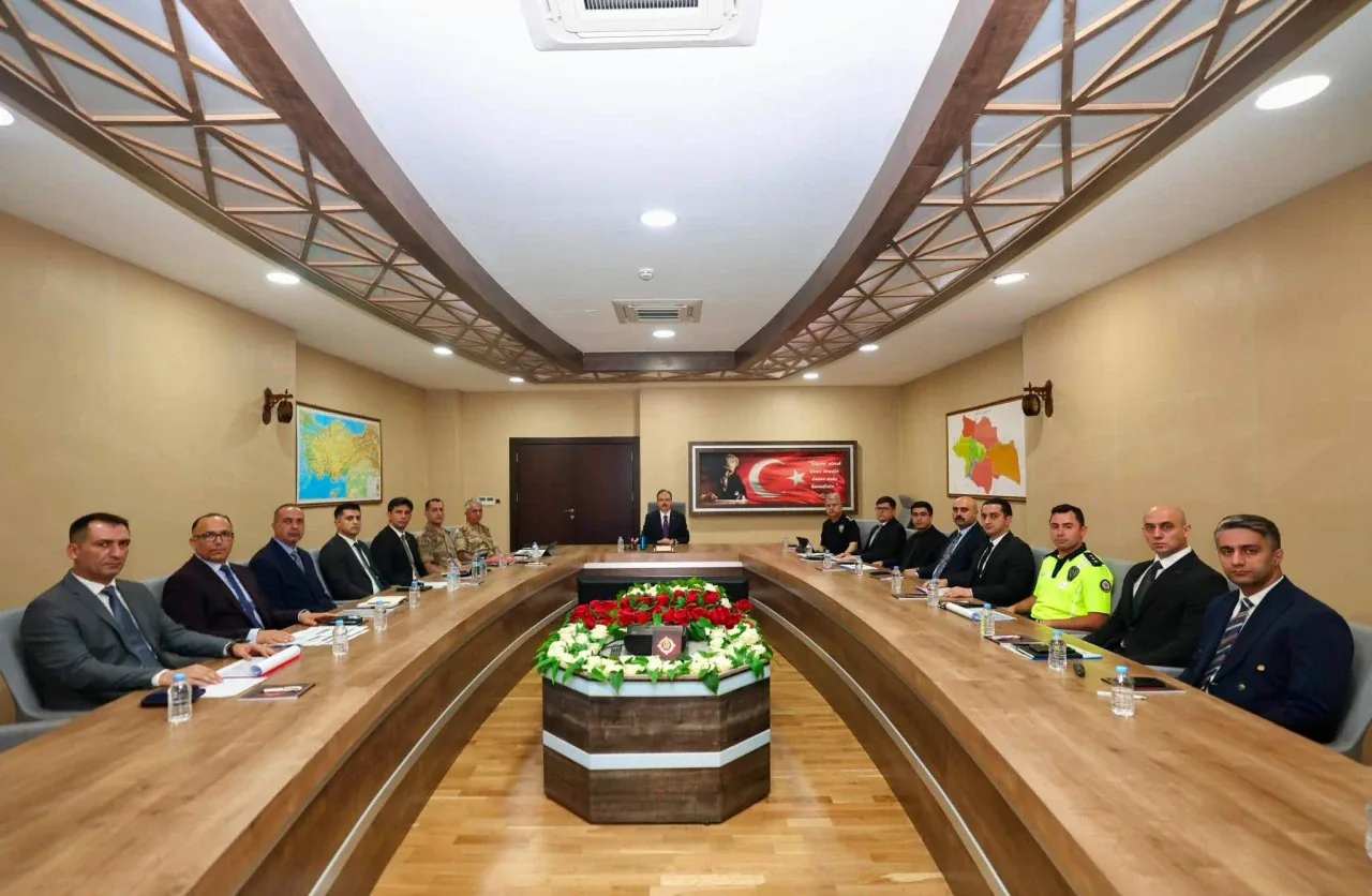 Siirt'te Yaz Güvenlik Planı: Boğulma ve Yangın Risklerine Karşı Sıkı Önlem Siirt'te Yaz Güvenlik Planı: Boğulma ve Yangın Risklerine Karşı Sıkı Önlem