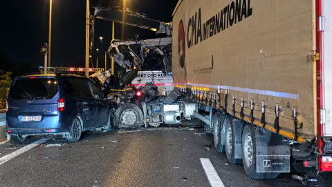 Orhangazi Tüneli'nde zincirleme tır kazası: 1 ölü, 7 yaralı