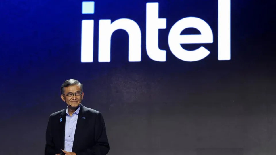 Intel'den Beklentileri Aşan Bilanço: Yapay Zeka Hamlesi Hisseleri Uçurdu görseli