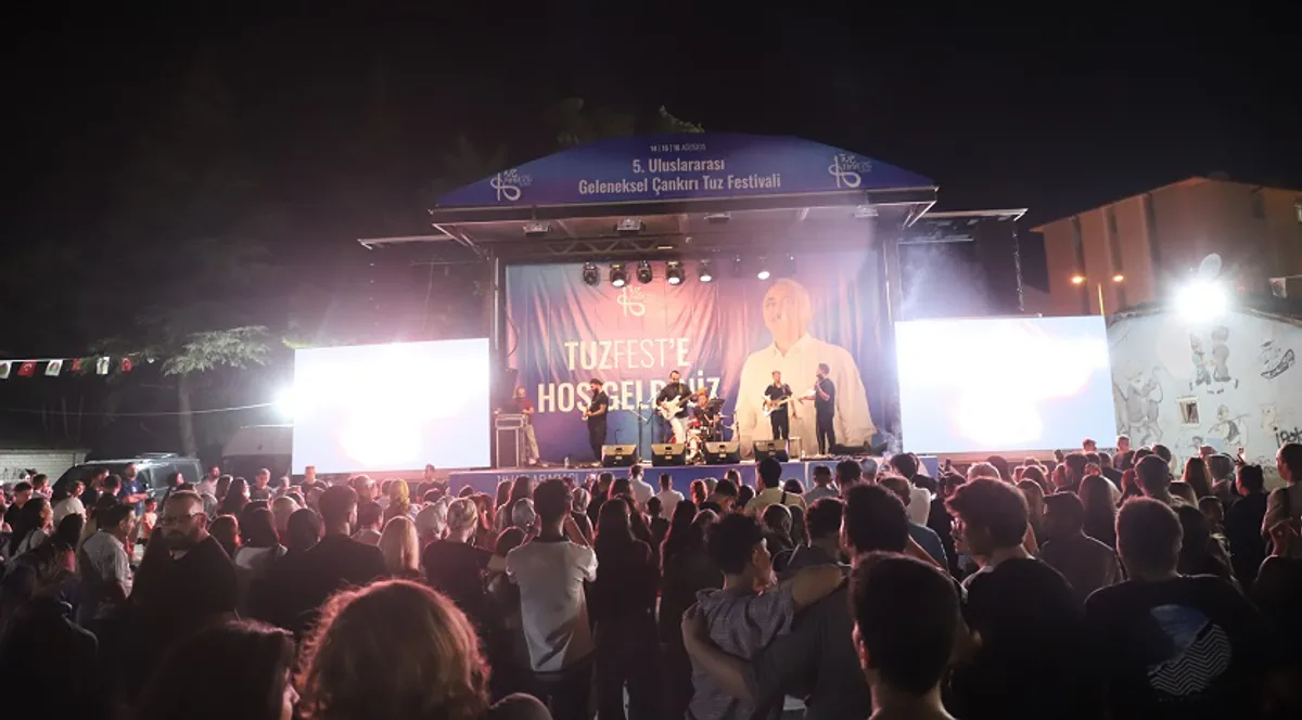 TUZFEST'26 Çankırı'da Sanat ve El Emeği Zirvesi Düzenledi TUZFEST'26 Çankırı'da Sanat ve El Emeği Zirvesi Düzenledi