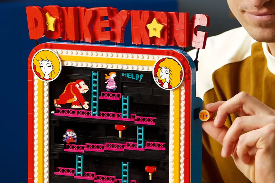 Lego'dan Nostaljik Hamle: Donkey Kong Arcade Makinesi Tanıtıldı görseli