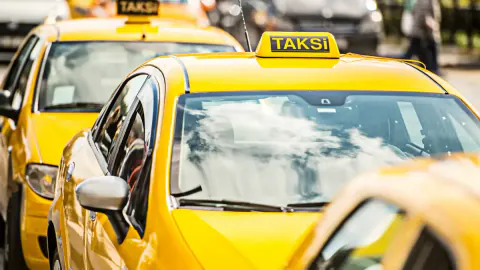 İstanbul'da Taksi Krizi ve Singapur Modeli: Dijital Dönüşüm Başlıyor