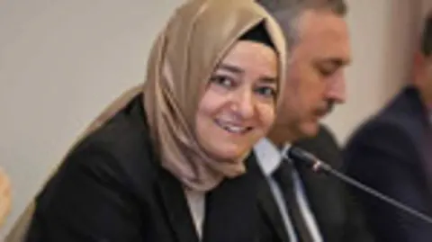 Fatma Betül Sayan Kaya ve eşi hakkında 2,17 milyar TL fon iddiası
