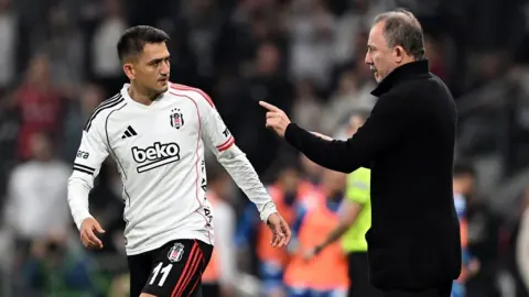 Cengiz Ünder'in Yeni Takımı Belli Oldu: İtalya Serie A Yolculuğu Başlıyor