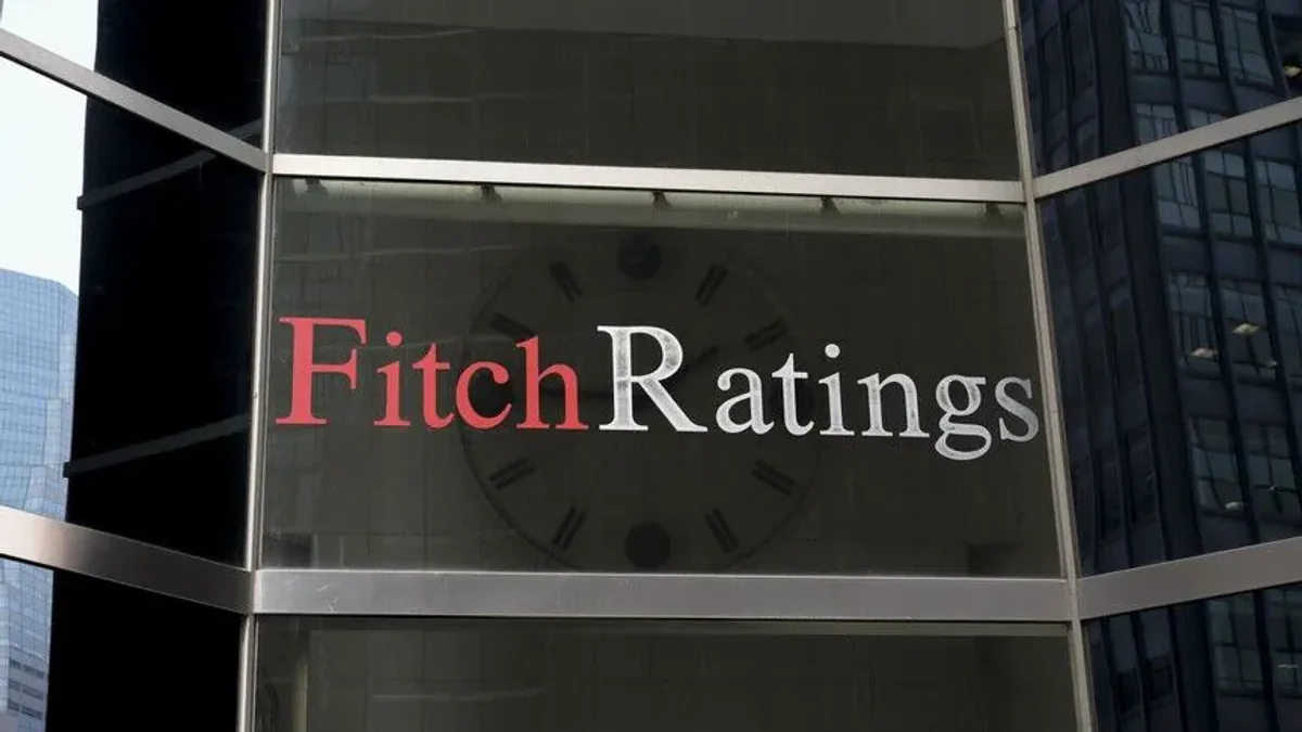Fitch Ratings Türkiye'nin Kredi Notunu ve Görünümünü Açıkladı Fitch Ratings Türkiye'nin Kredi Notunu ve Görünümünü Açıkladı