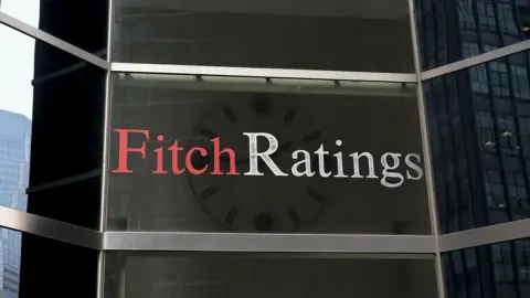 Fitch Ratings Türkiye'nin Kredi Notunu ve Görünümünü Açıkladı