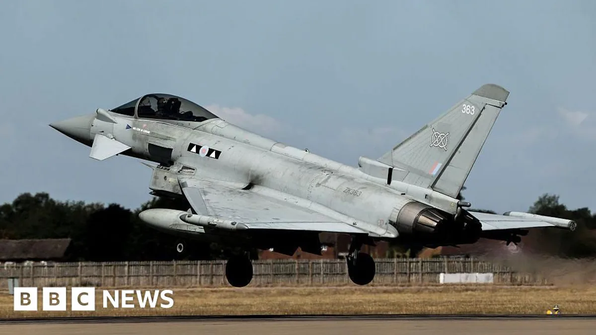 Birleşik Krallık'ta Qatar Airways Uçağına Typhoon Jetleri Müdahale Etti Birleşik Krallık'ta Qatar Airways Uçağına Typhoon Jetleri Müdahale Etti