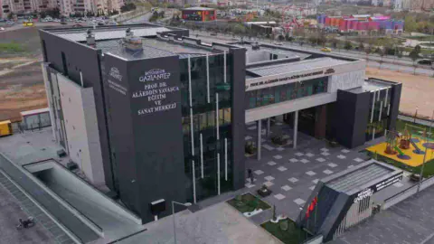 Gaziantep'te LGS başarısı: GASMEK öğrencileri merkezi sınavda fark yarattı
