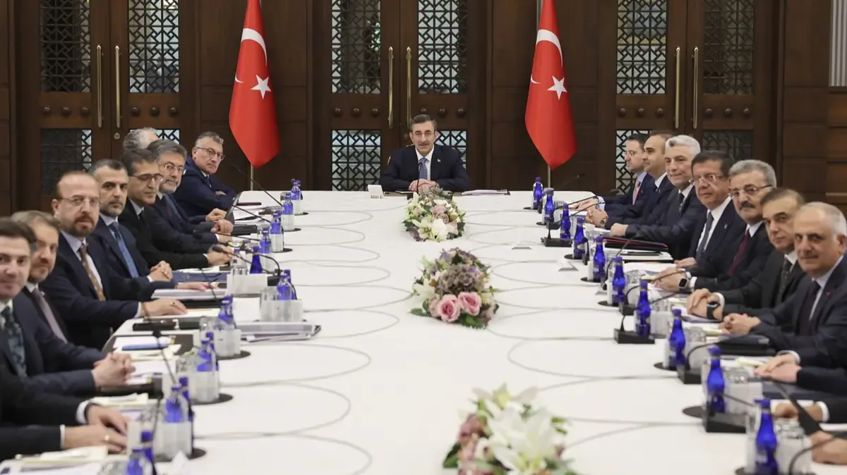 EKK'dan Sanayiye 250 Milyar TL'lik Dev Kredi Hamlesi EKK'dan Sanayiye 250 Milyar TL'lik Dev Kredi Hamlesi
