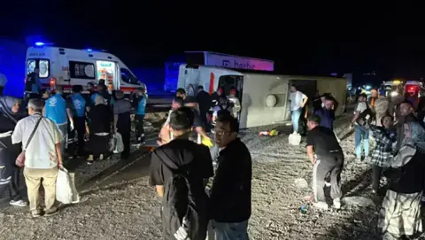 Kırıkkale'de Yolcu Otobüsü Şarampole Devrildi: 29 Yaralı