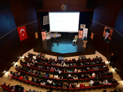 AK Parti'den Uşak'ta Mehmet Akif Ersoy Mahallesi'nde Vatandaş Buluşması