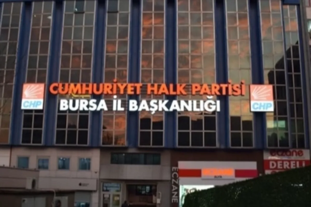 CHP Bursa'da İlçe Başkanlıklarına Yeni Görevlendirmeler Yapıldı CHP Bursa'da İlçe Başkanlıklarına Yeni Görevlendirmeler Yapıldı
