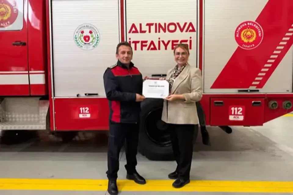 Altınova Belediye Başkanı Fazlaca: "Canlarını hiçe sayan itfaiye kahramanlarımıza minnettarız" görseli