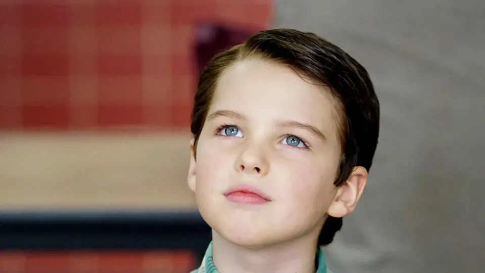 Young Sheldon Yıldızı Iain Armitage'in 18 Yaş Dönümü Şaşırtan Görüntüleri görseli
