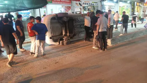 Bitlis Tatvan'da Otomobilin Bariyere Çarpmasıyla Meydana Gelen Kaza