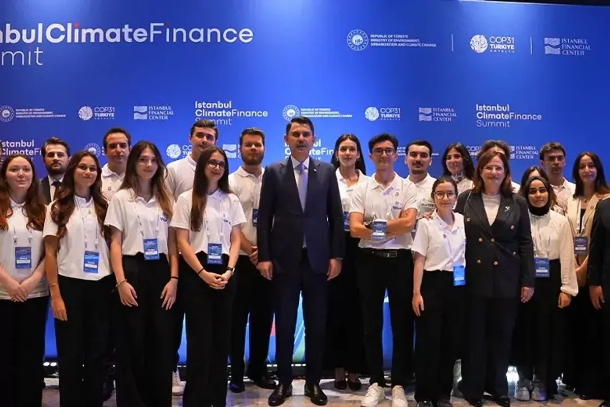 Yalovalı gençler COP31'e delege olarak gidecek: 81 ilden 81 genç projesi hayata geçirildi Yalovalı gençler COP31'e delege olarak gidecek: 81 ilden 81 genç projesi hayata geçirildi