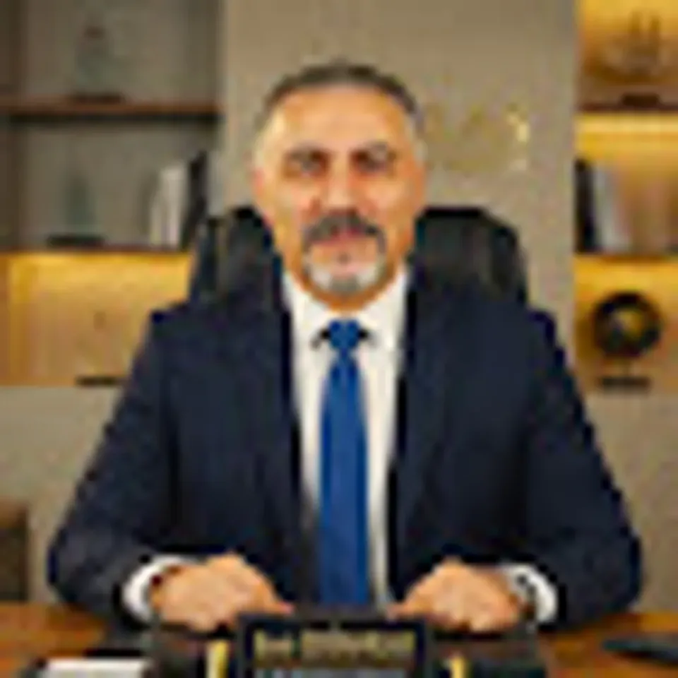 Bora İzkübarlas'tan İnsan Doğasına Analiz: Akıl ve İçgüdü Çatışması görseli