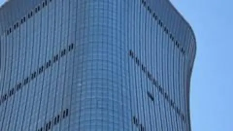 Pekin'de Gökdelene Çarpan Uçak Faciası: Çin'den Resmi Açıklama Gelmedi