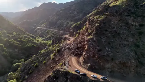 Oltu'da Heyelan Korkusu: Kemerkaya ve Sütkans Yolu Kapandı