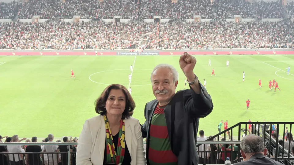 Amedspor Başakşehir'i 5-0 Etti: Orban Hat-trick ile Sezonun 6. Golünü Kaydetti görseli