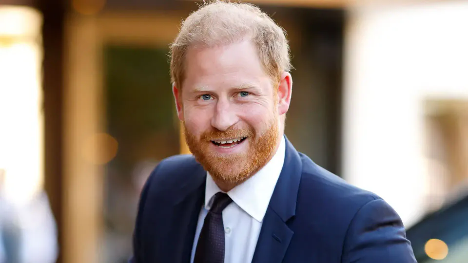 Prens Harry'nin rugby maçındaki gizli buluşması gündemde: "Beklenmedik aile üyesi" iddiası görseli