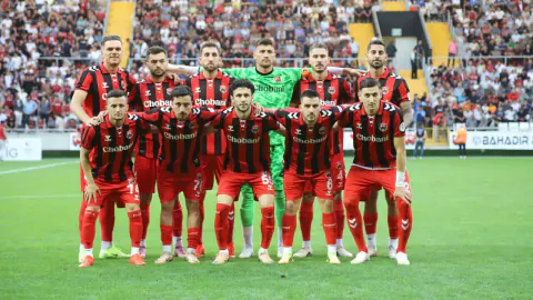 Erzincanspor sahasında galibiyet bulamadı: Kahramanmaraş İstiklalspor ile 2-2
