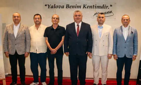CHP'de İstifa Hareketliliği: Yalova'da 6 Belediye Başkanı Yeni Parti'ye Geçti