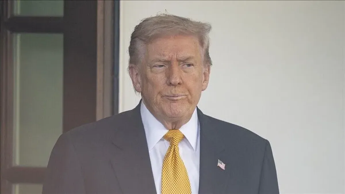 Trump'ın İstihbarat Başkanı Adayı Jay Clayton'dan Kritik Seçim Beyanatı Trump'ın İstihbarat Başkanı Adayı Jay Clayton'dan Kritik Seçim Beyanatı