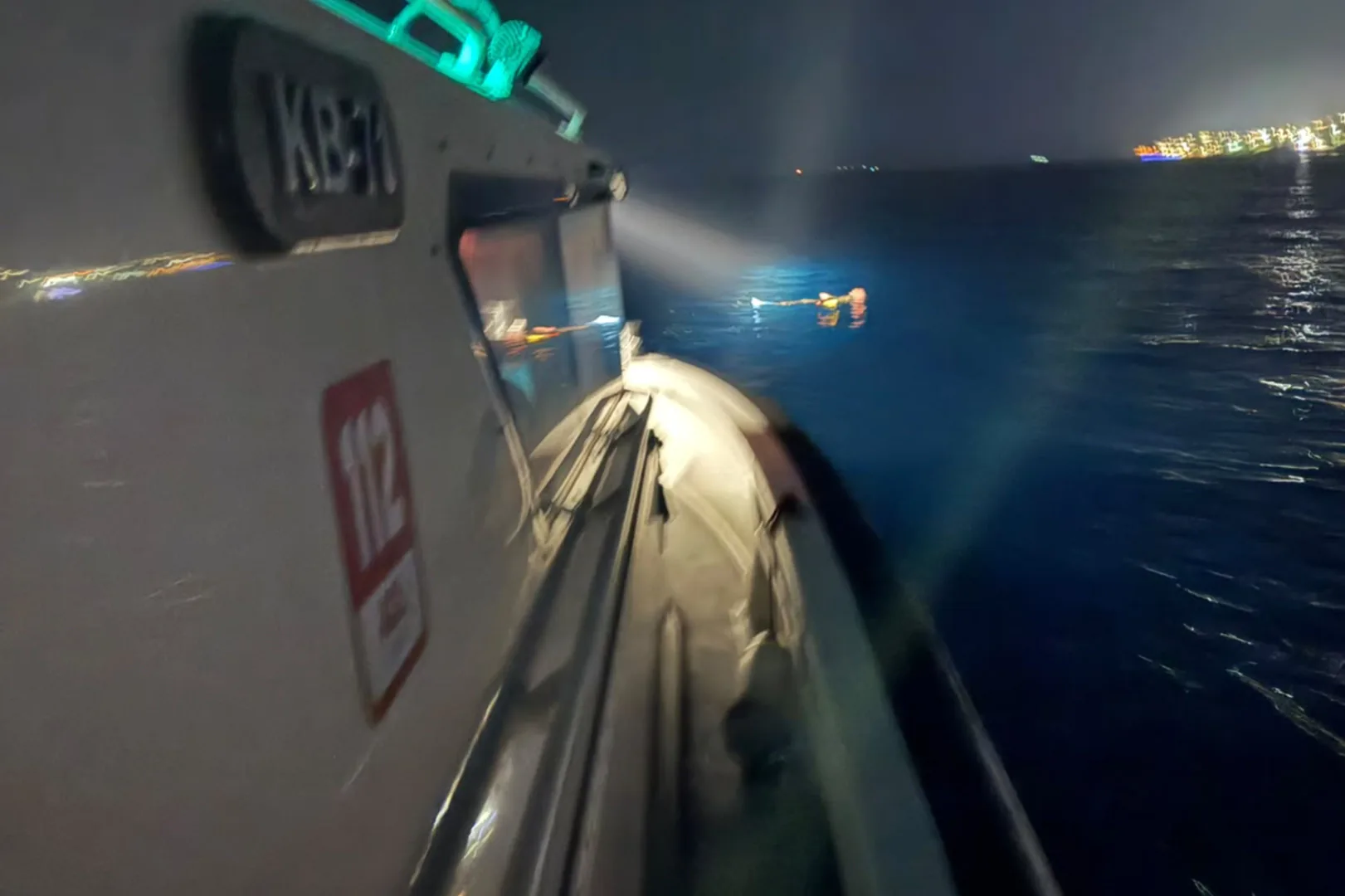 Bodrum'da tehlikeli girişim: Yunan adalarına yüzerek geçmeye çalışırken yakalandı Bodrum'da tehlikeli girişim: Yunan adalarına yüzerek geçmeye çalışırken yakalandı