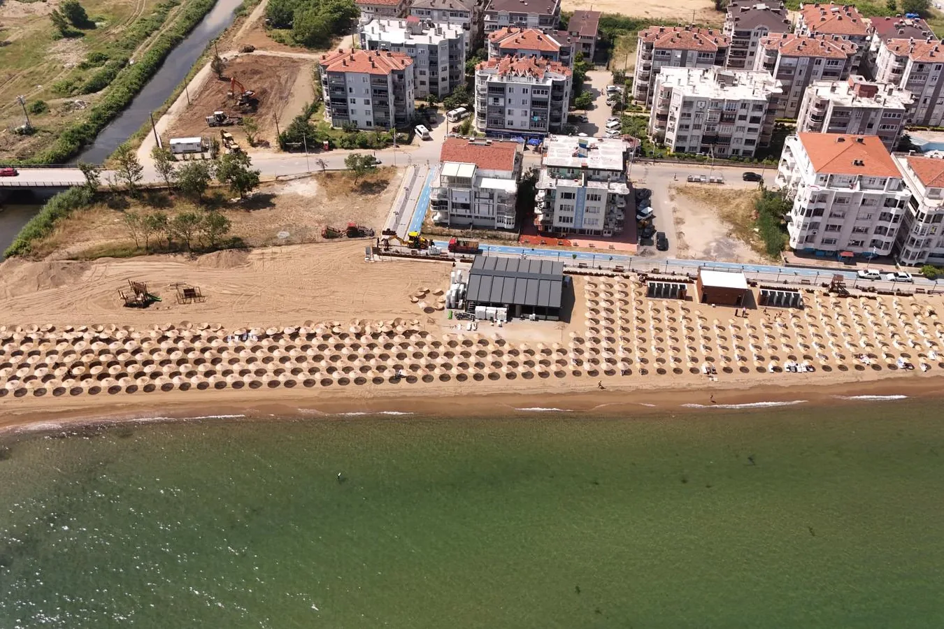 Yalova'nın Mavi Bayraklı Rotası: Kocadere Sahili'nde Yaz Hazırlıkları Başladı Yalova'nın Mavi Bayraklı Rotası: Kocadere Sahili'nde Yaz Hazırlıkları Başladı