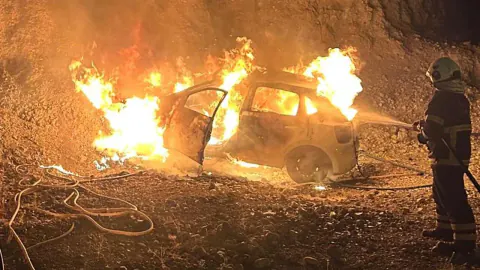 Siirt-Kurtalan yolunda korkutan otomobil yangını