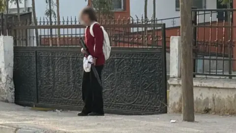 Van Tuşba'da okula silahla gelen öğrenci tutuklandı