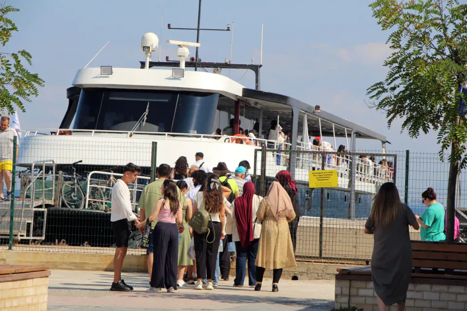 Yalova-Adalar Seferleri Başlıyor: İşte 2026 Güncel Sefer Saatleri görseli