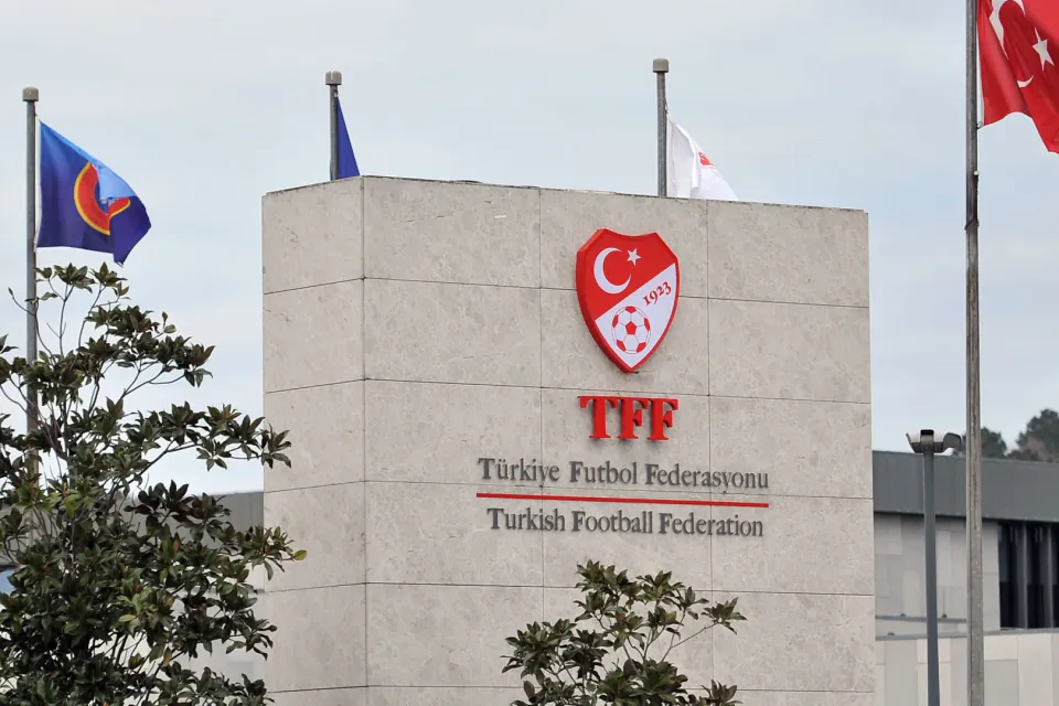 TFF'den Yeni Karar: Profesyonel Liglerde Lisans Alan Kulüp Sayısı 29'a Yükseldi görseli