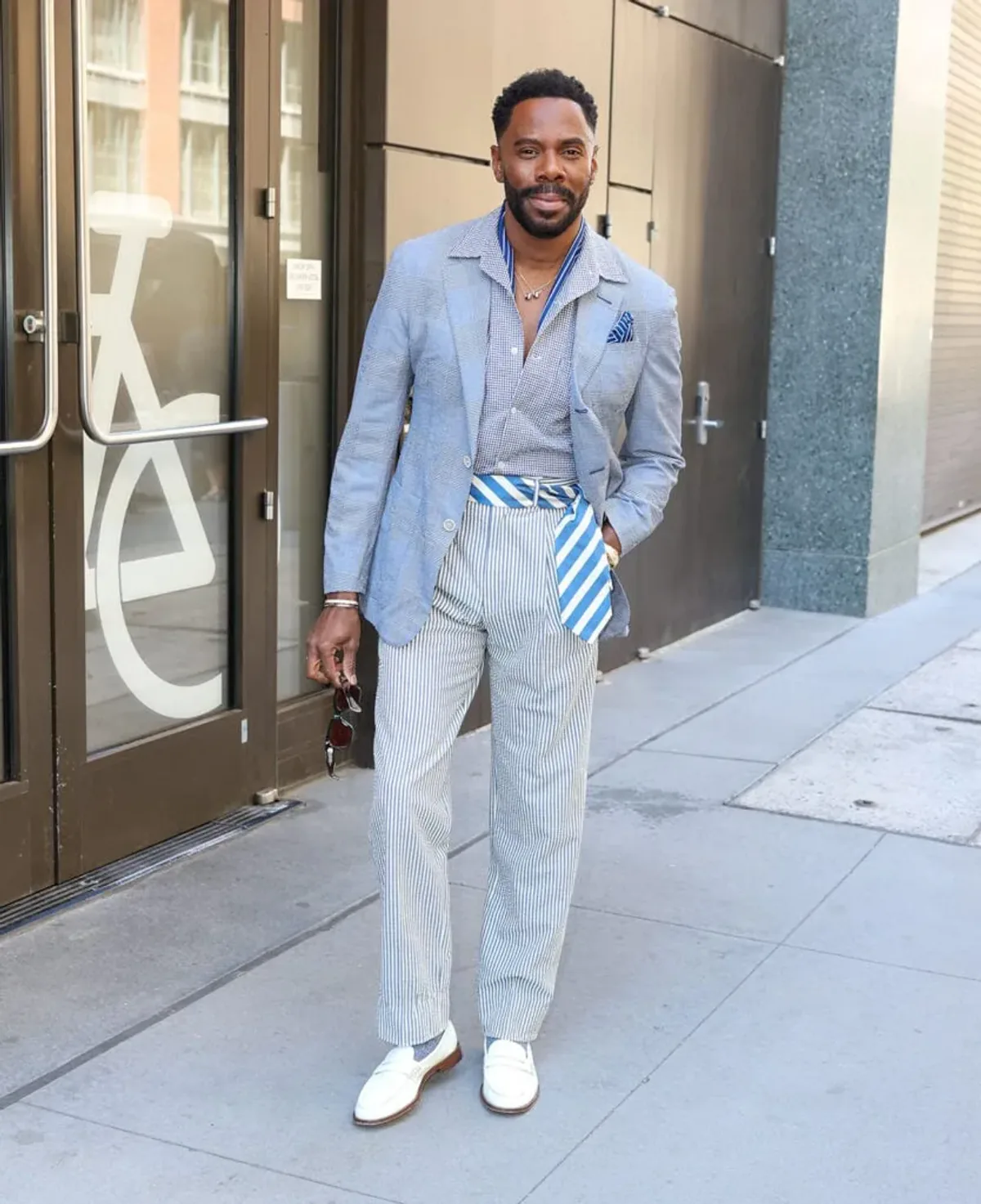 Colman Domingo'dan Stil Dersi: Dunhill Spring 2026 ile New York'ta Şıklık Rüzgarı Colman Domingo'dan Stil Dersi: Dunhill Spring 2026 ile New York'ta Şıklık Rüzgarı
