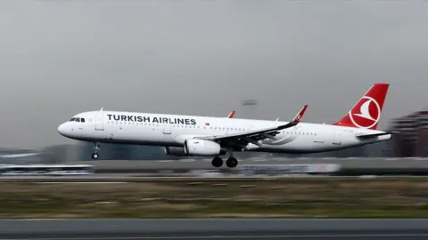 THY Uçağında Kritik Teknik Arıza: Pilotun 'Arıza Çok Büyük' Anonsuyla Acil İniş