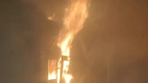 Bolu'da Apartman Elektrik Panosu Yangını: İtfaiye Müdahalesiyle Söndürüldü
