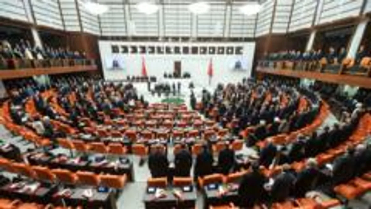 Milli Dayanışma ve Toplumsal Bütünleşme Kanun Teklifi TBMM'de Görüşülüyor Milli Dayanışma ve Toplumsal Bütünleşme Kanun Teklifi TBMM'de Görüşülüyor