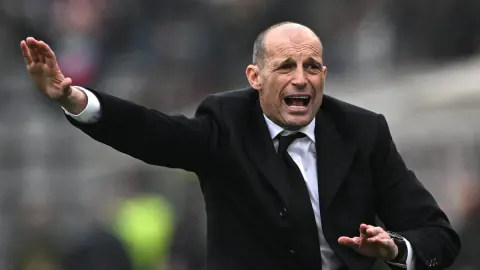 Napoli'de Allegri Dönemi Başladı: Dimaro Kampında İlk Antrenman ve Radikal Değişiklik