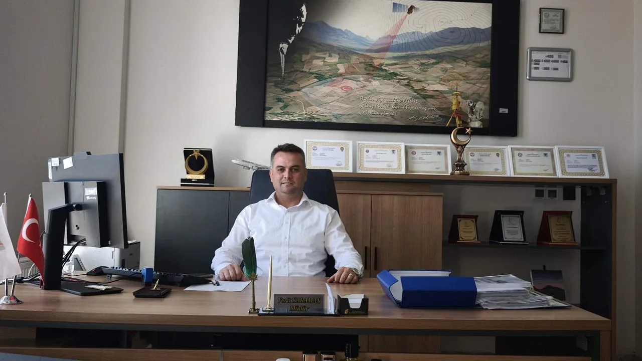 Silopi Tapu Müdürlüğü Yeni Binasında Hizmete Açıldı Silopi Tapu Müdürlüğü Yeni Binasında Hizmete Açıldı