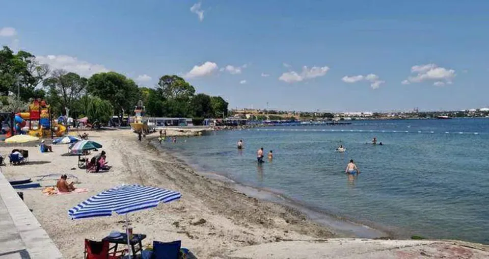 Marmara Denizi'nde Ekolojik Alarm: Su Sıcaklığı 50 Yılda 2.5 Derece Arttı görseli