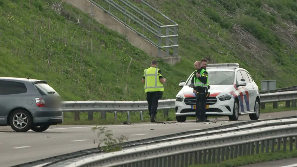 Hollanda'da A76'da Ölümlü Kaza: Polis 'Suç Unsuru Yok' Kararını Verdi görseli