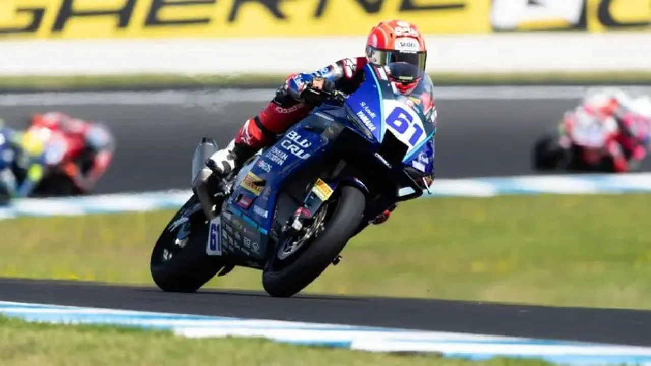 Can Öncü İtalya'da Podyuma Çıktı: Dünya Supersport'ta Büyük Başarı