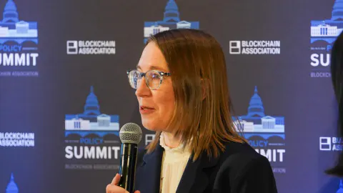 SEC Komisyonu Hester Peirce 2 Ekim'de görevden ayrılıyor