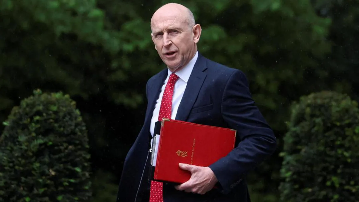 İngiltere'de Siyasi Deprem: Savunma Bakanı John Healey İstifa Etti İngiltere'de Siyasi Deprem: Savunma Bakanı John Healey İstifa Etti