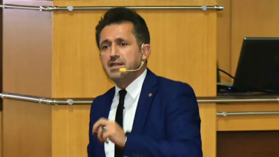 Yazar Mehmet Şah Marhan Tatvan'da Okurlarıyla Buluşuyor görseli