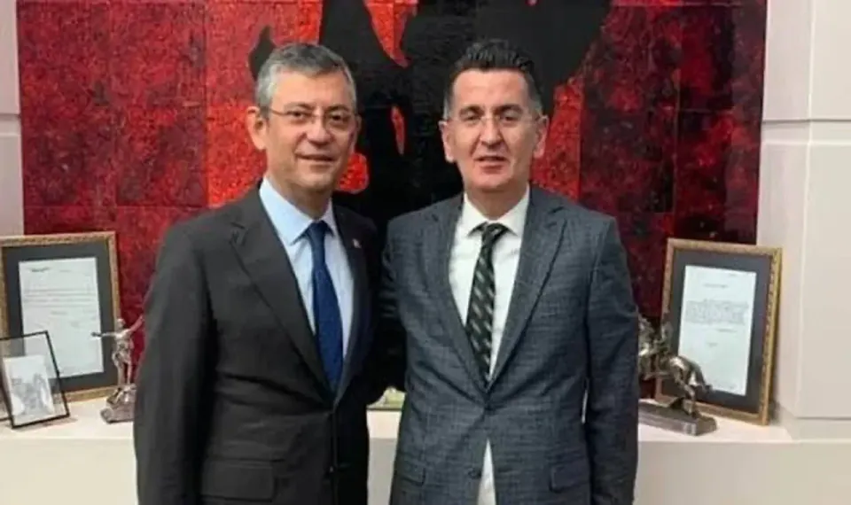 CHP Burdur'da Kriz: 11 İlçe Başkanı Görevden Alma Kararına İsyan Etti görseli